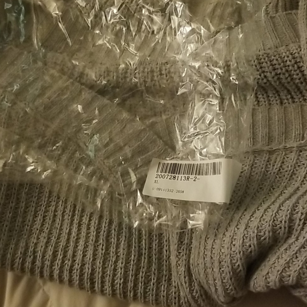 Sweater - Picture 5 of 5